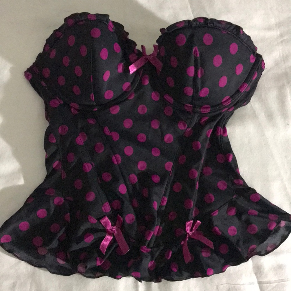🔴 H&M Intimates Bustier Top!!